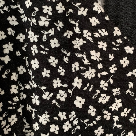 Divided H&M Black calico floral mini dress size small - Picture 9 of 10